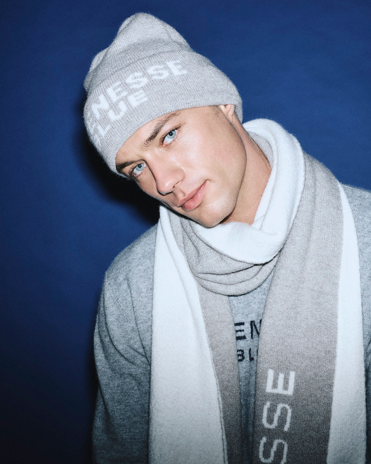 knitted scarf